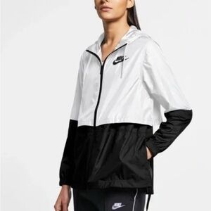 Nike Utility Jacket White and Black Water-Resistant
